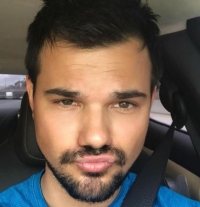 Taylor Lautner Net Worth 2024, Height, Wiki, Age