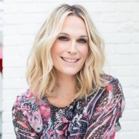 Molly Sims Net Worth 2024, Height, Wiki, Age